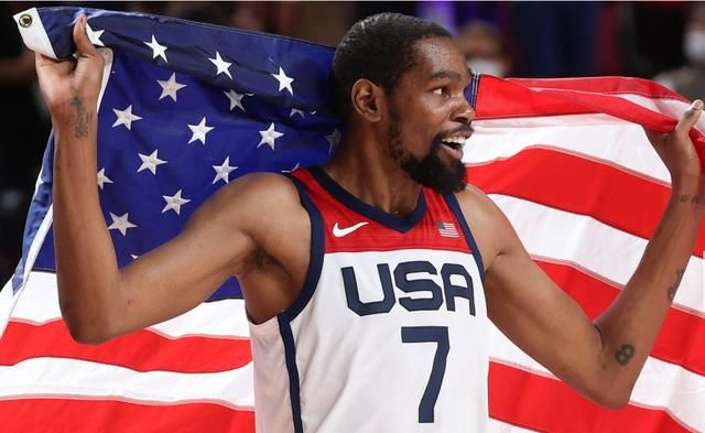 密尔沃基雄鹿内部会议纪要流出：今夜官宣签约；意甲使命明确；细节决定成败 