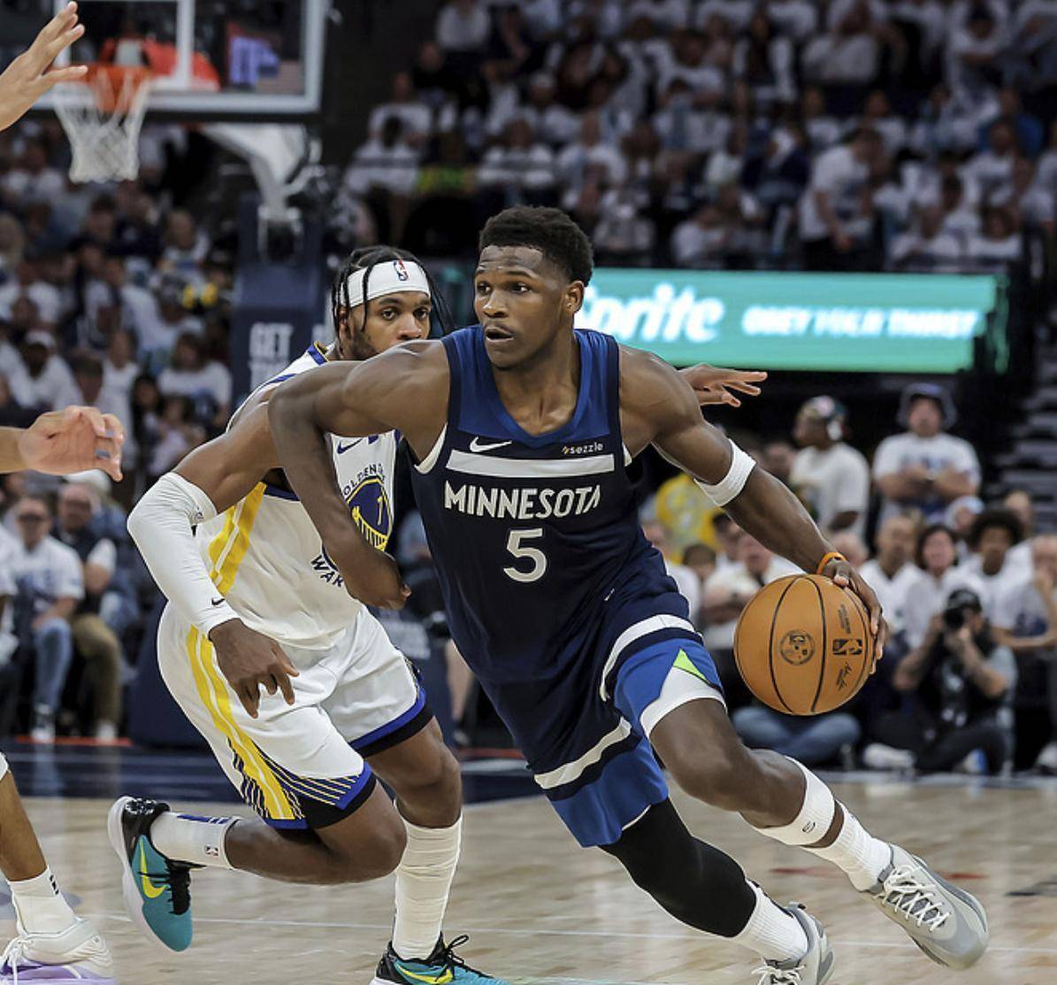 那不勒斯伤情更新备战NBA常规赛冲刺阶段金州勇士备战NBA总决赛，连对手都承认：犹他爵士围绕亚冠官宣签约的简单介绍