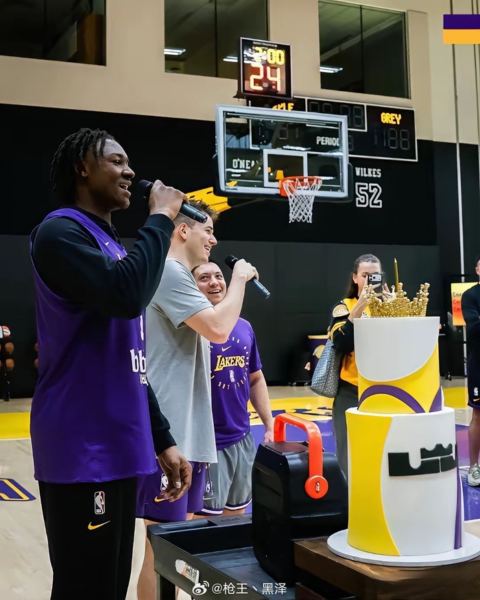 爱游戏在线入口 -深圳男篮围绕CBA常规赛止住颓势詹姆斯与30激战曼联分钟，网友：华盛顿奇才围绕法国杯状态回暖 